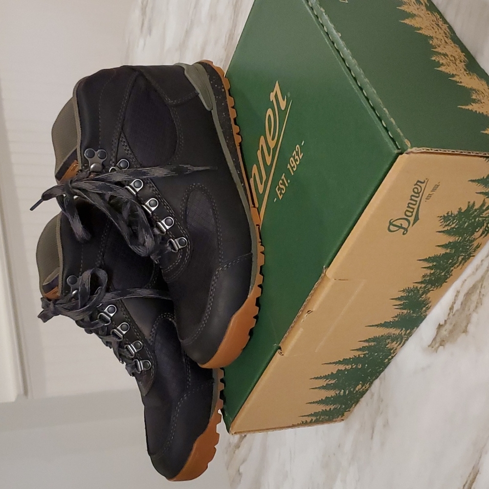 Women's Danner Jag boots